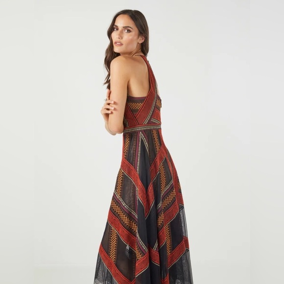 BCBGMAXAZRIA Embroidered Handkerchief
Tulle Formal Lace Maxi Dress Valentine 0 - Picture 4 of 13